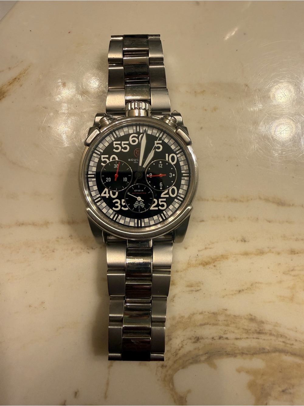 CT Scuderia watch blend vintage Italian café racer aesthetics with high-quality. - Picture 5 of 5